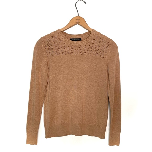 Banana Republic Sweaters - Banana Republic | Tan Pullover Sweater